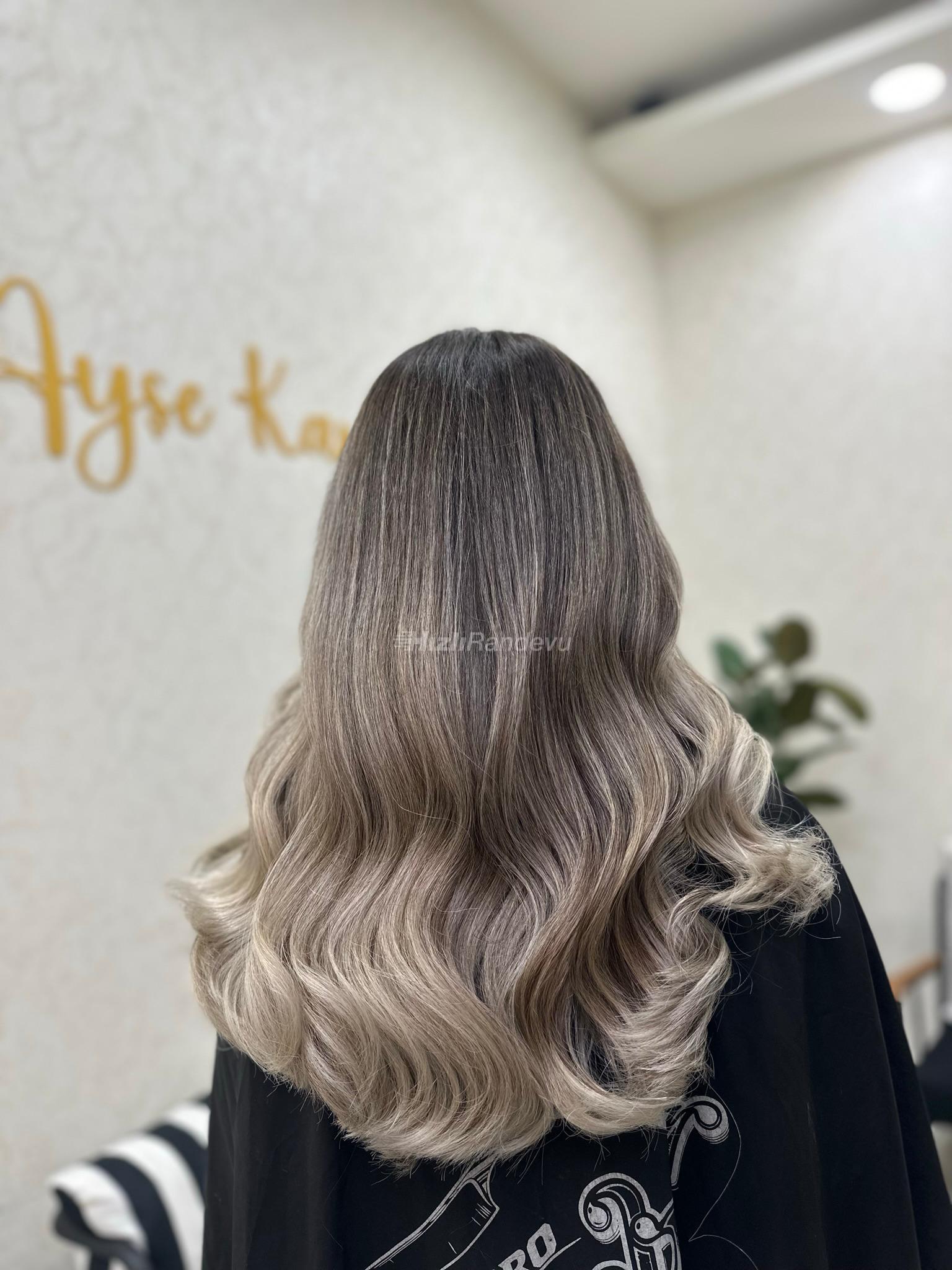 Saloon Ayşe Kayık_0